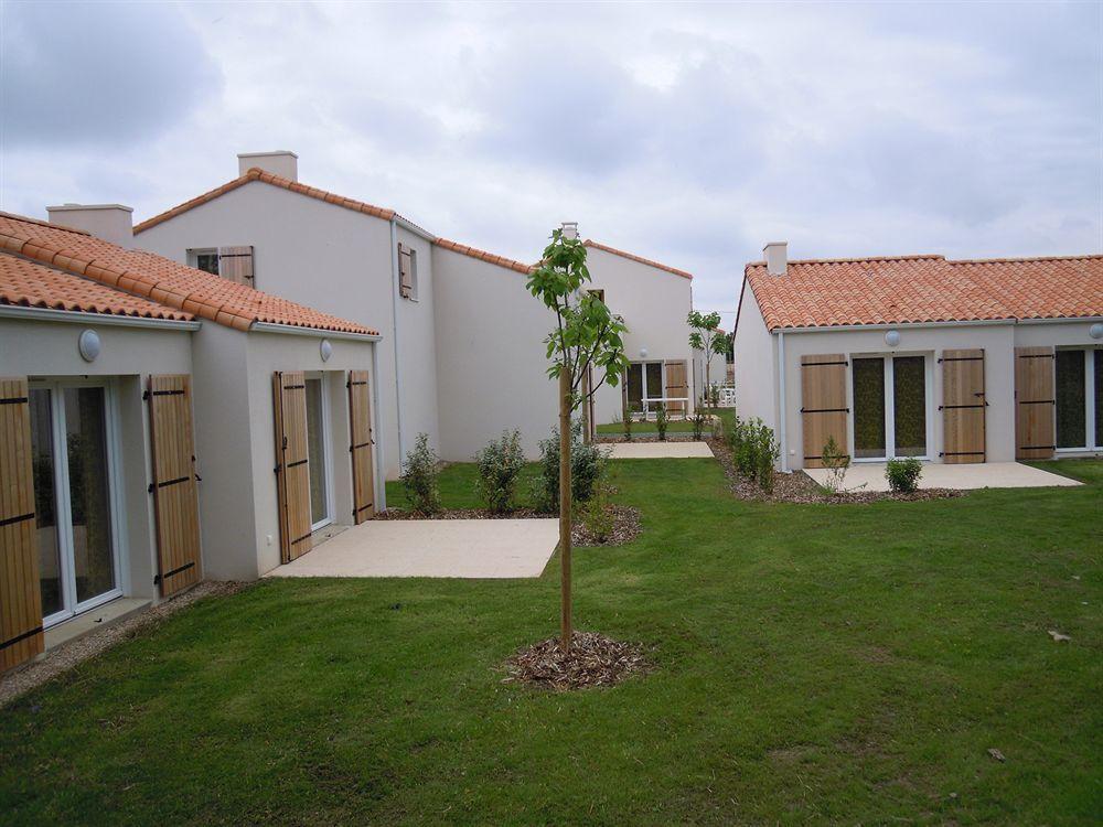 Residence Nemea Les Grands Rochers Les Sables-d'Olonne Exterior photo