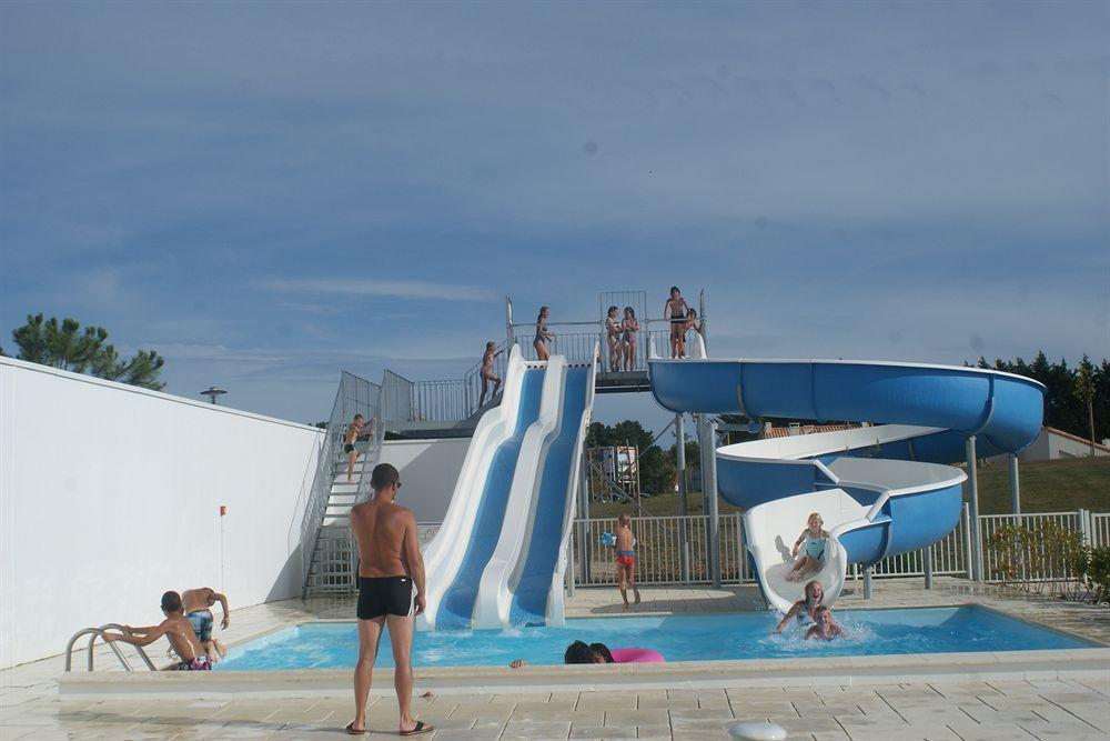 Residence Nemea Les Grands Rochers Les Sables-d'Olonne Exterior photo