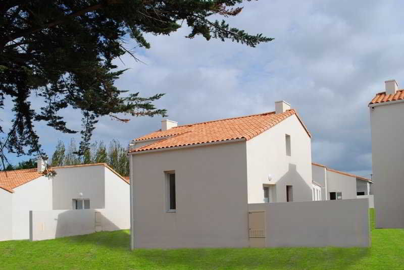 Residence Nemea Les Grands Rochers Les Sables-d'Olonne Exterior photo
